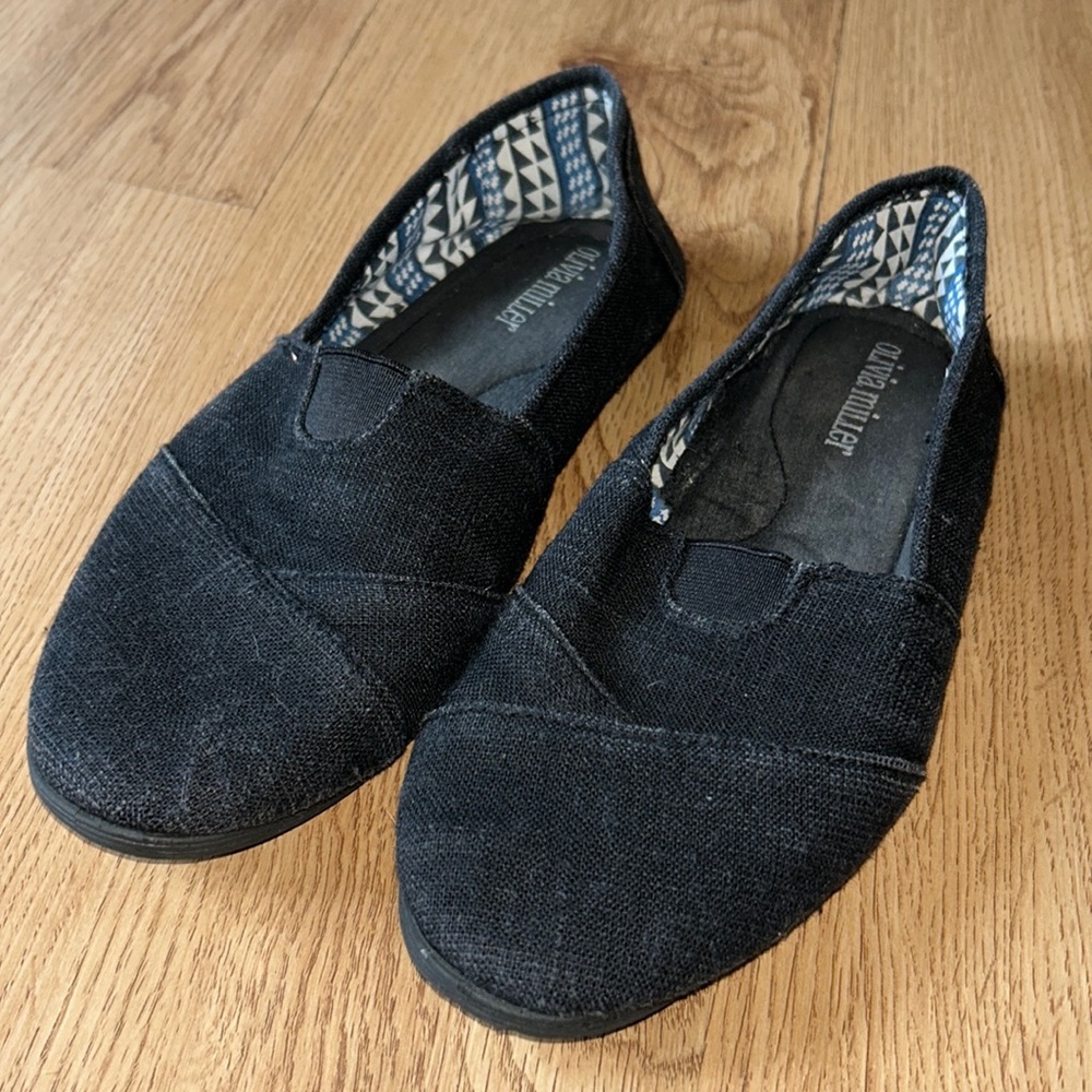 Olivia Miller Women’s Slip On’s shoes